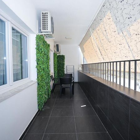 טיראנה Miku Apartment -Outstanding Apartment At Taiwan מראה חיצוני תמונה