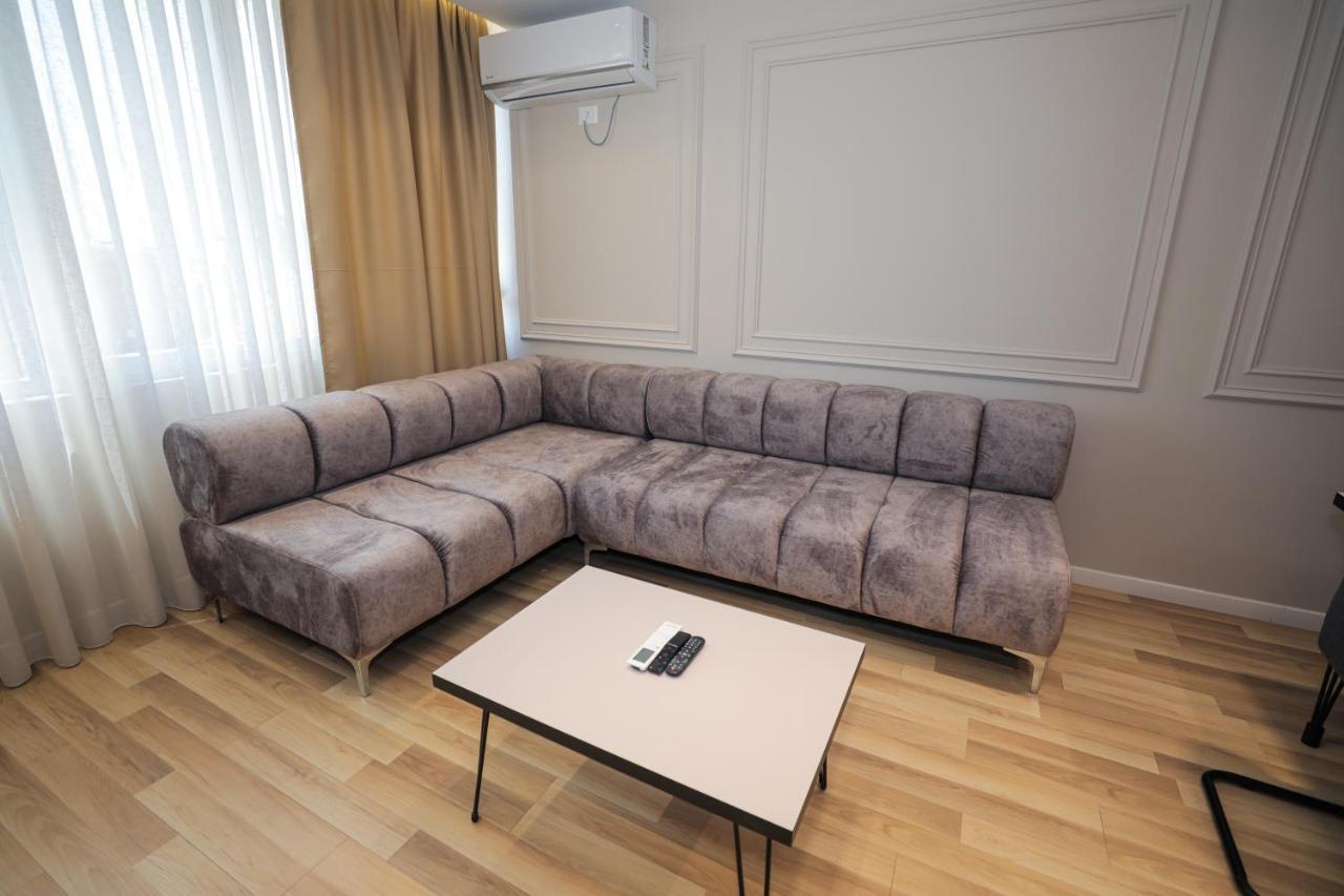 טיראנה Miku Apartment -Outstanding Apartment At Taiwan מראה חיצוני תמונה