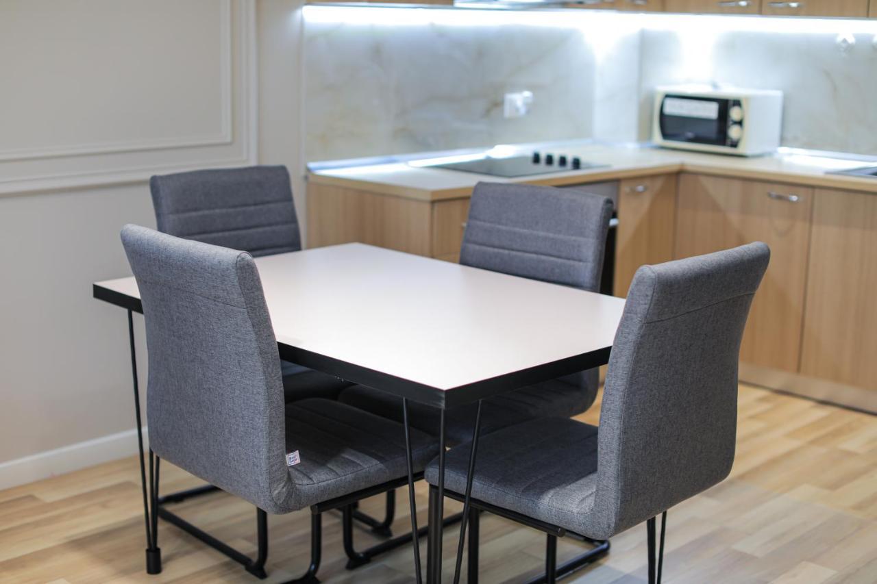 טיראנה Miku Apartment -Outstanding Apartment At Taiwan מראה חיצוני תמונה